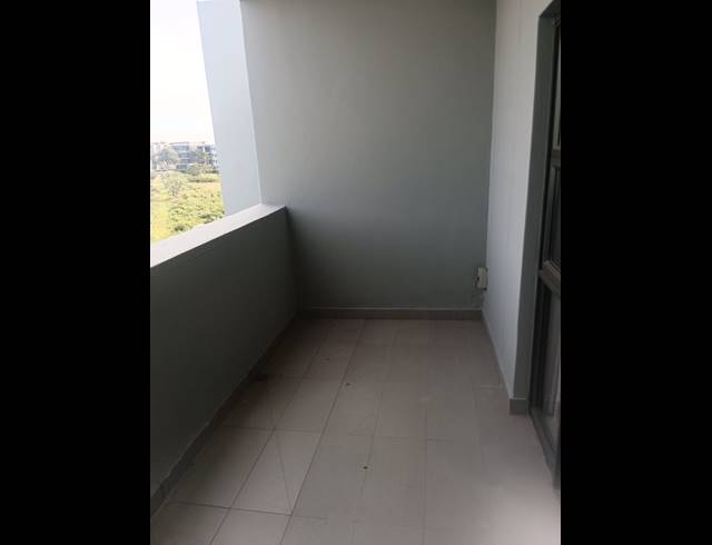 2 BEDROOM APARTMENT FOR SALE IN UMHLANGA RIDGE